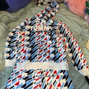 Tommy Hilfiger matching hoodie and shorts brand new , hard to find !